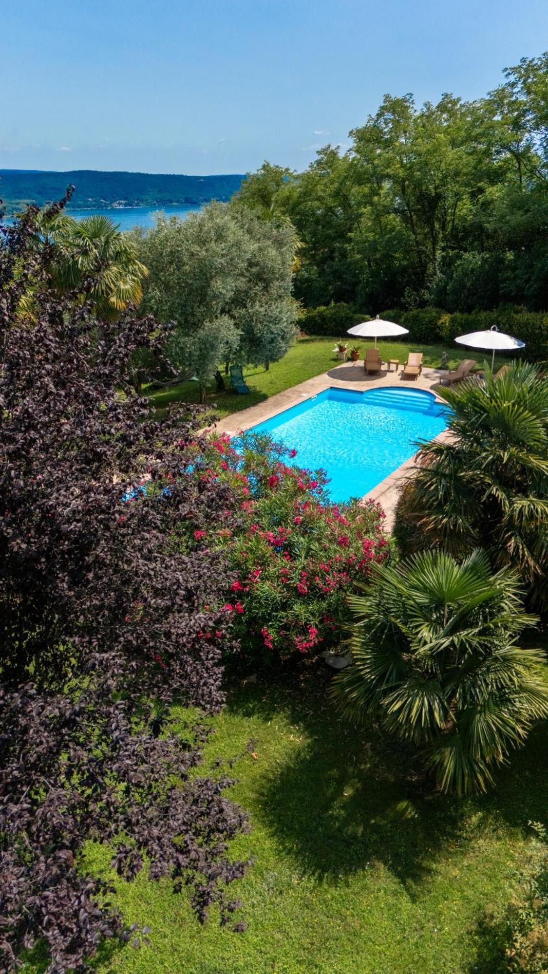 Belvedere Sul Lago อาโรนา ภายนอก รูปภาพ